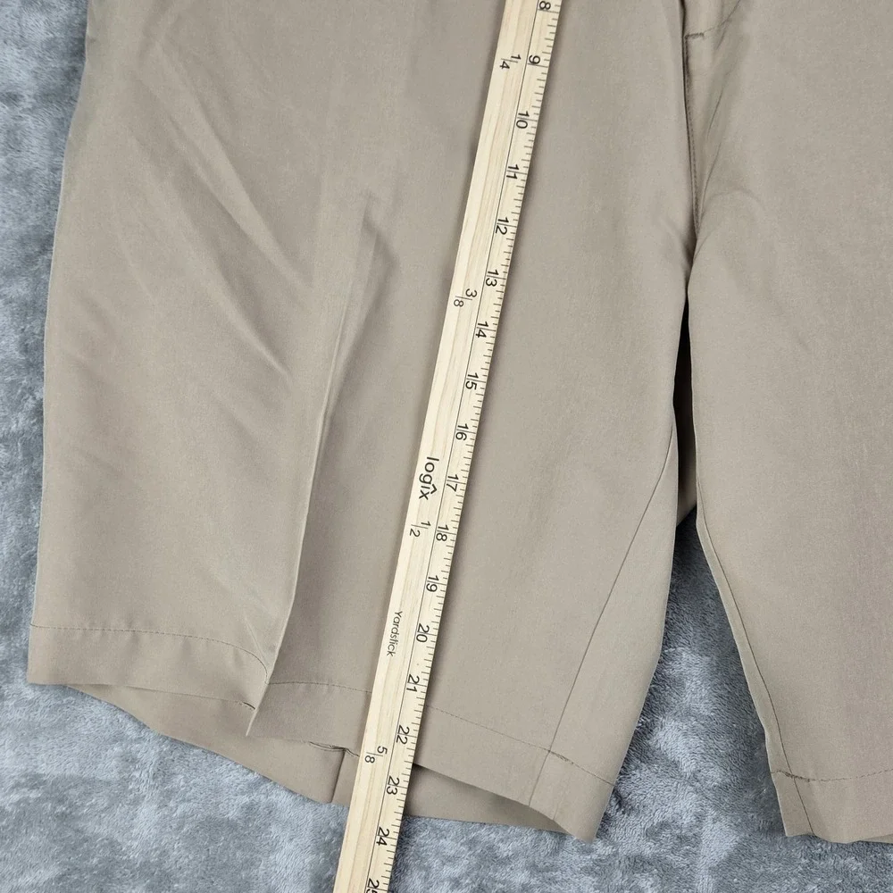 Tattoo Golf Performance Shorts Men's Size 42 Stretch Poly‎ Beige Skull EUC
